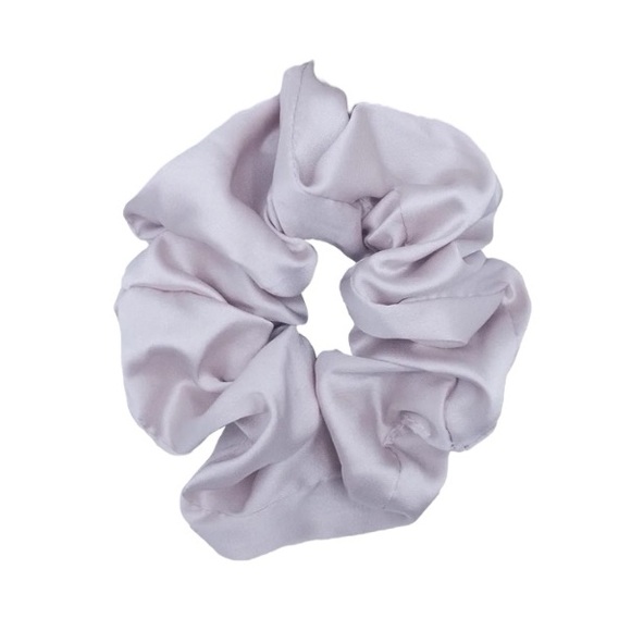 Time And Tru Ivory Ponytail Tie Scrunchie - Picture 9 of 12
